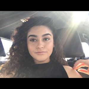 Meet your Posher, Melissa